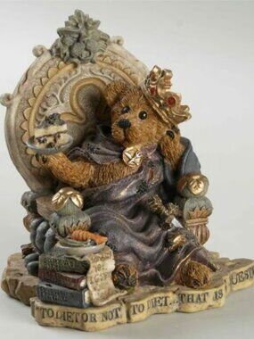 Prince Hamalot - 01997-01 - Bearstone Collection by Boyds Bears BOXED